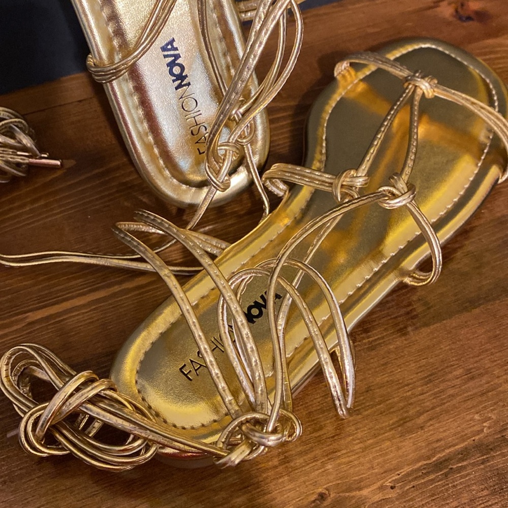 Fashion Nova Ankle Wrapped Sandal Gold 8.5 - Picture 2 of 10